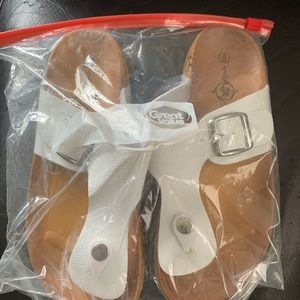 Women sandal size 6